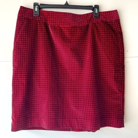 LL Bean Women's Plus Size Red Pencil Mini Skirt, Sz 16 - Picture 3 of 8